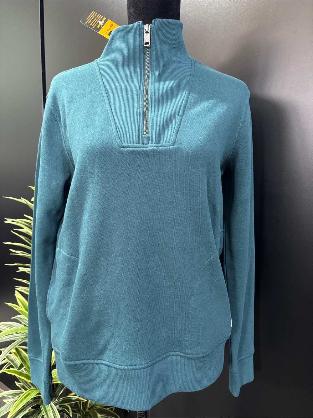 Carhartt Relaxed Fit midweight 1/4 zip,mock neck,pockets,pullover,tencel fiber